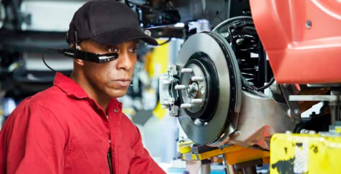 Vuzix smart glasses for assembly, maintenance, quality and training: Training